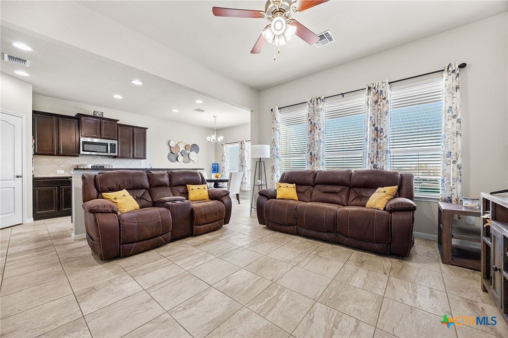 629 Skylar Heights Drive, Temple, TX 76502