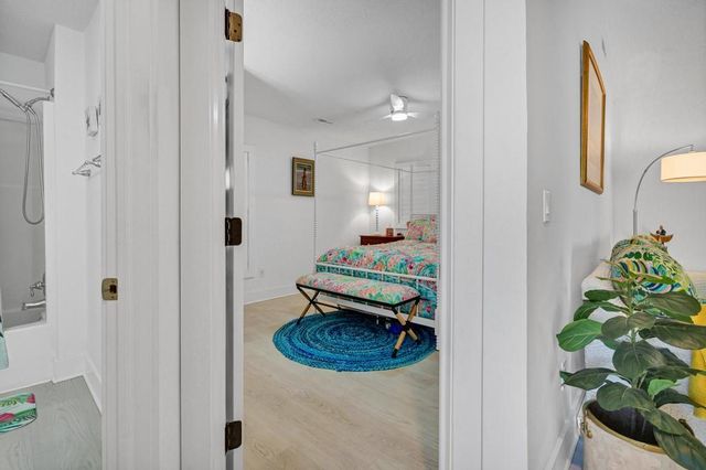 204 Sea Cloud Circle, Edisto Island, SC 29438