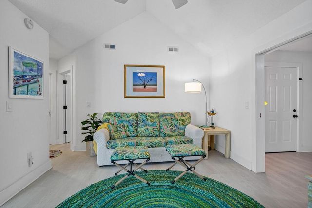204 Sea Cloud Circle, Edisto Island, SC 29438