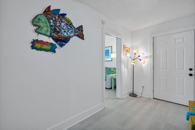 204 Sea Cloud Circle, Edisto Island, SC 29438