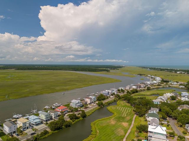 204 Sea Cloud Circle, Edisto Island, SC 29438