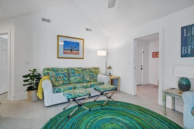 204 Sea Cloud Circle, Edisto Island, SC 29438