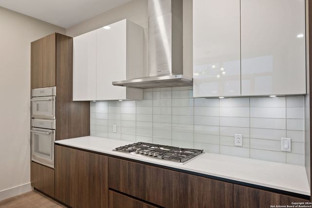 123 Lexington Ave Apt 1308, San Antonio, TX 78205