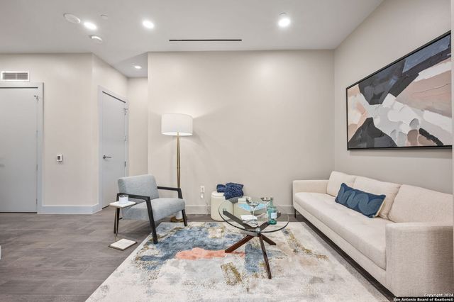 123 Lexington Ave Apt 1308, San Antonio, TX 78205