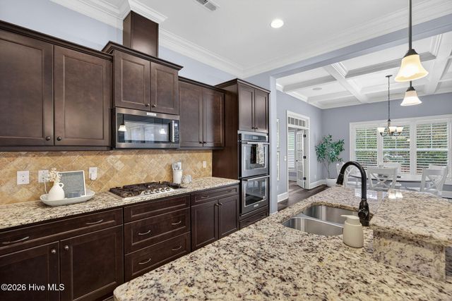 5010 Dockside Drive, Wilmington, NC 28409