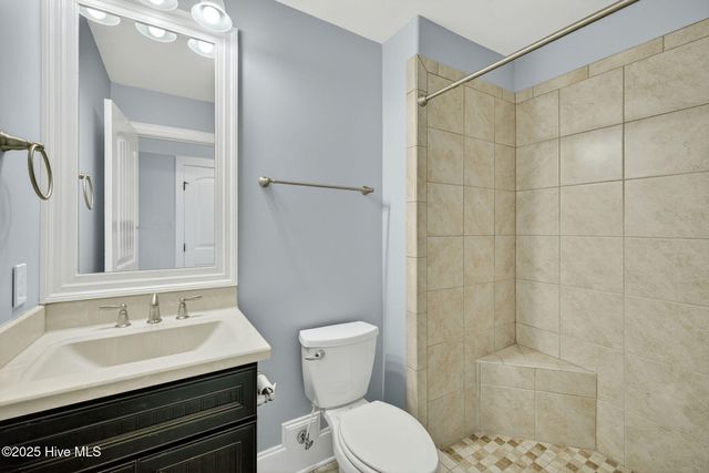 5010 Dockside Drive, Wilmington, NC 28409