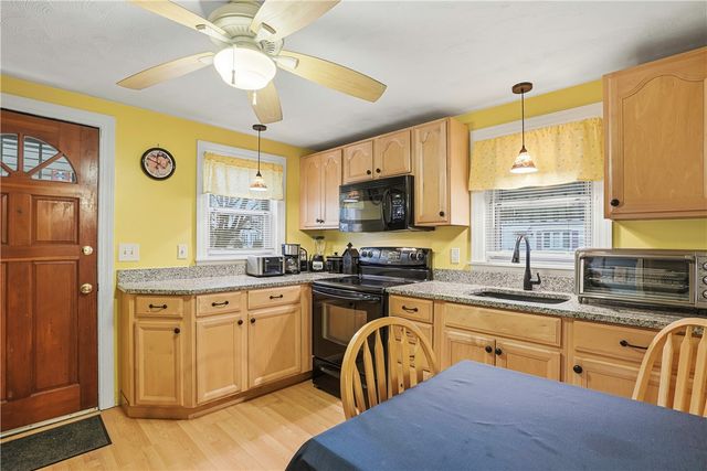 26 Pembroke Avenue, Pawtucket, RI 02860