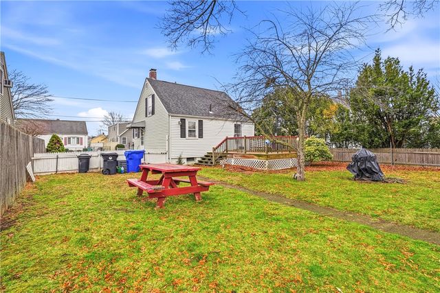 26 Pembroke Avenue, Pawtucket, RI 02860