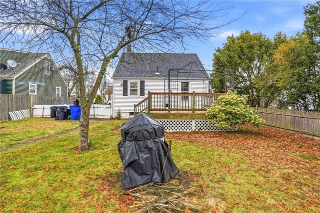 26 Pembroke Avenue, Pawtucket, RI 02860