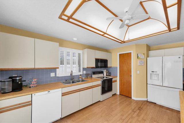 10900 63RD WAY N, Pinellas Park, FL 33782
