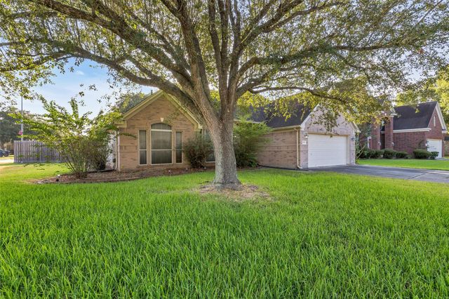 8122 Perch, Baytown, TX 77523