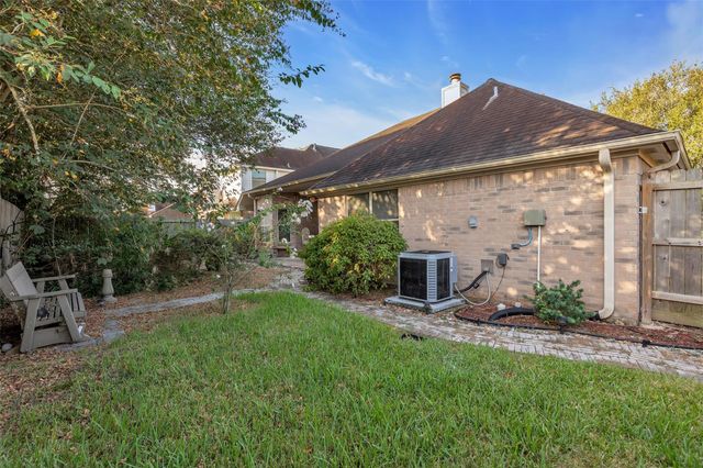 8122 Perch, Baytown, TX 77523