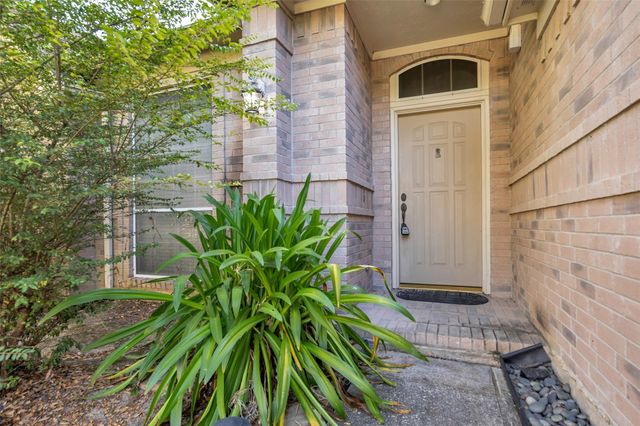 8122 Perch, Baytown, TX 77523