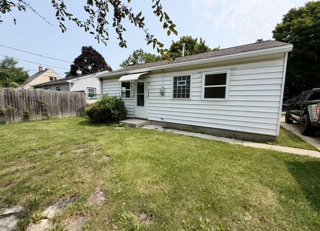 5825 N 38TH STREET, Milwaukee, WI 53209