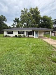 423 RICHMOND Drive, Alexandria, LA 71302