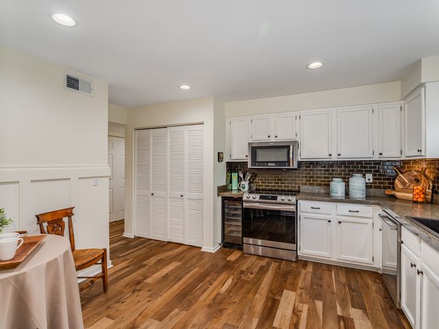 4487 Post Pl Apt 78, Nashville, TN 37205