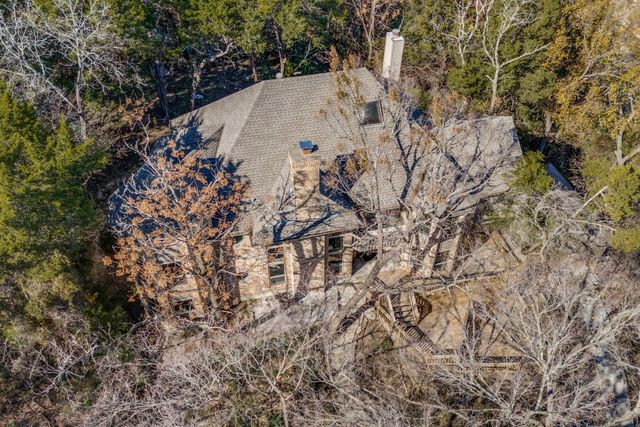 933 SLEEPY HOLLOW Drive, Cedar Hill, TX 75104