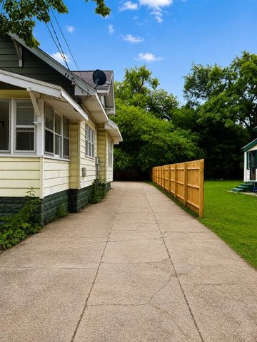 657 Allen Avenue, Muskegon, MI 49442