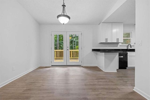2152 Cedar Creek Lane, Lithia Springs, GA 30122