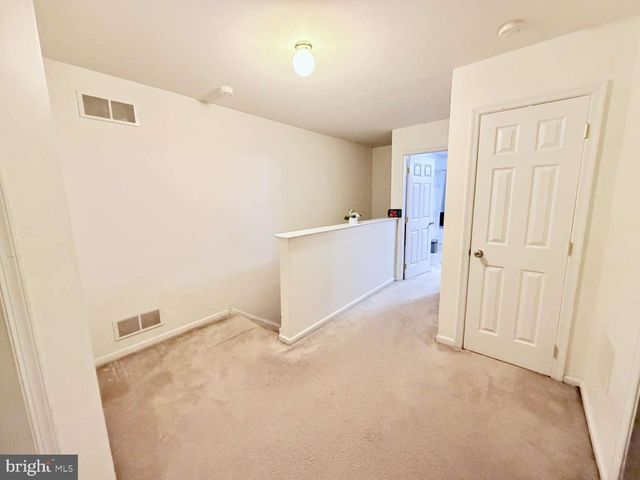 412 W THIRTY SECOND ST, Wilmington, DE 19802