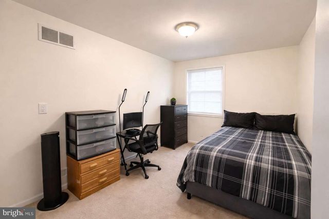 412 W THIRTY SECOND ST, Wilmington, DE 19802