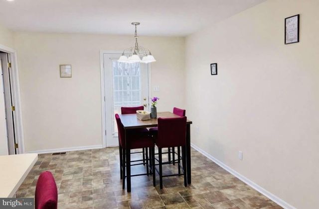 412 W THIRTY SECOND ST, Wilmington, DE 19802