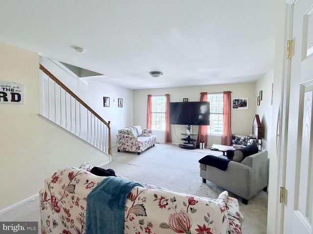 412 W THIRTY SECOND ST, Wilmington, DE 19802