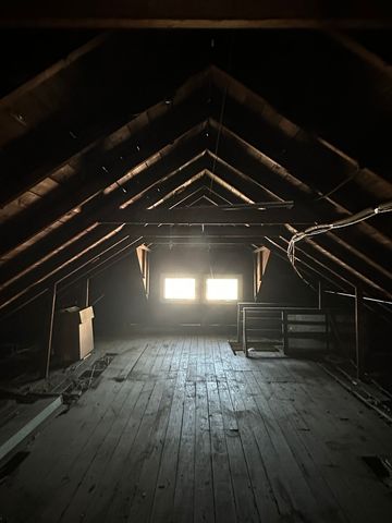 4824 S Tripp Avenue, Chicago, IL 60632