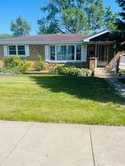 907 E 162nd Place, South Holland, IL 60473