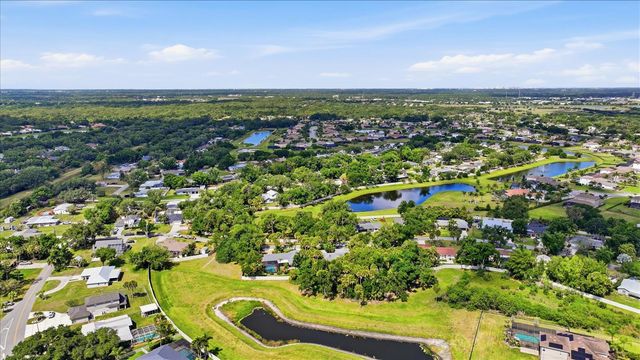 1929 PAR PLACE, Sarasota, FL 34240