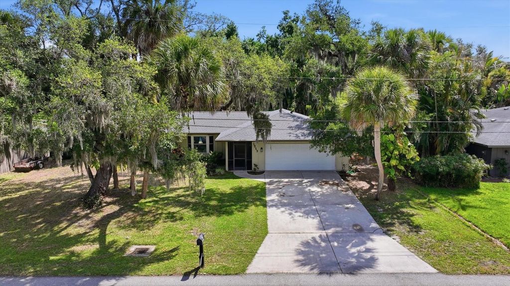 1929 PAR PLACE, Sarasota, FL 34240
