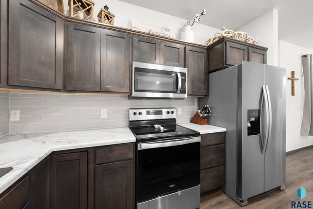 227 E Ivy Rd Road, Tea, SD 57064