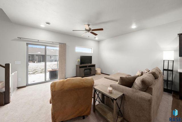 227 E Ivy Rd Road, Tea, SD 57064