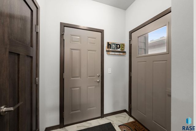 227 E Ivy Rd Road, Tea, SD 57064