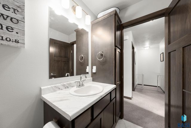 227 E Ivy Rd Road, Tea, SD 57064