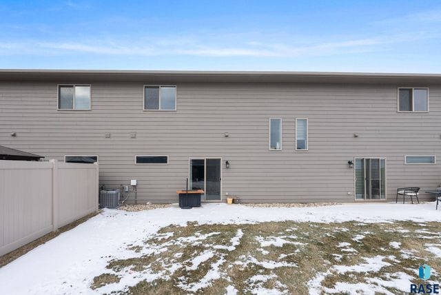 227 E Ivy Rd Road, Tea, SD 57064