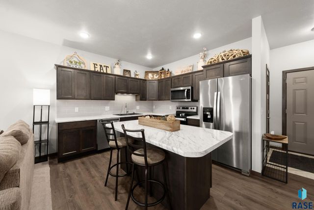 227 E Ivy Rd Road, Tea, SD 57064