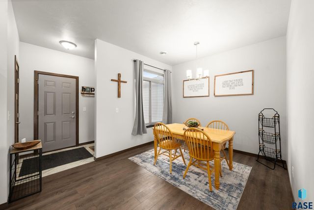 227 E Ivy Rd Road, Tea, SD 57064