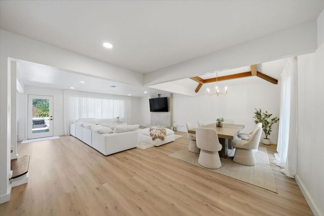 5610 Court Of Lions Street, Houston, TX 77069