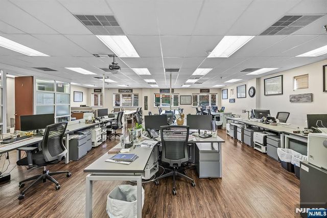 39 Woodland Road, Roseland, NJ 07068