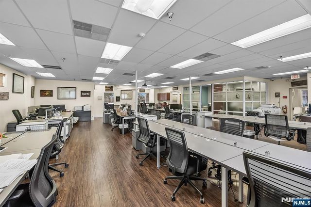 39 Woodland Road, Roseland, NJ 07068