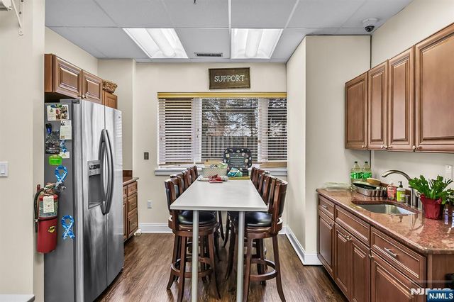 39 Woodland Road, Roseland, NJ 07068