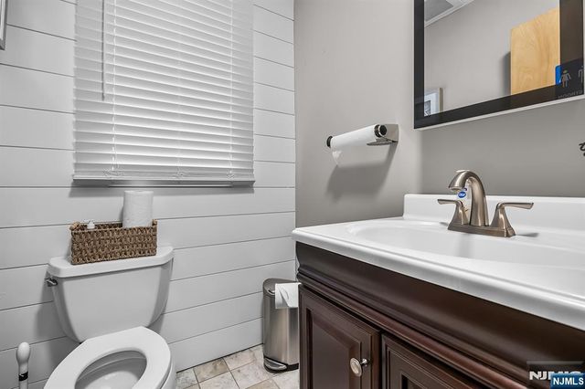 39 Woodland Road, Roseland, NJ 07068