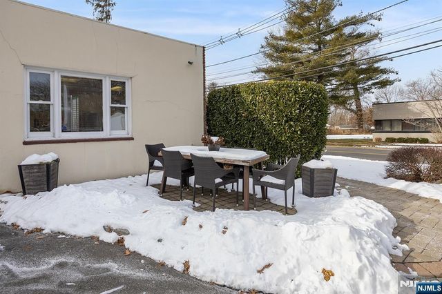 39 Woodland Road, Roseland, NJ 07068