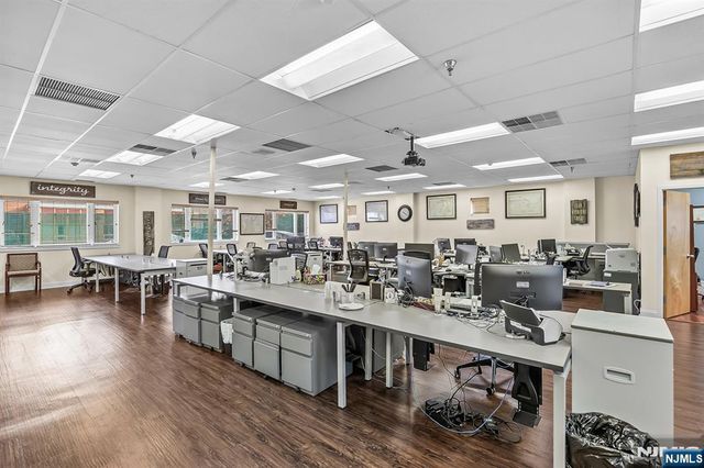 39 Woodland Road, Roseland, NJ 07068