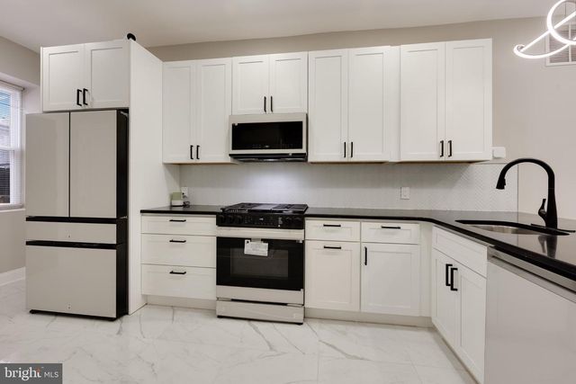 5239 ARCH ST, Philadelphia, PA 19139