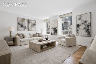 15 W 53rd Street # 11H, New York City, NY 10019