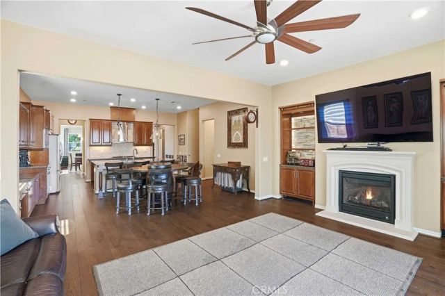 26492 Township Street, Saugus, CA 91350