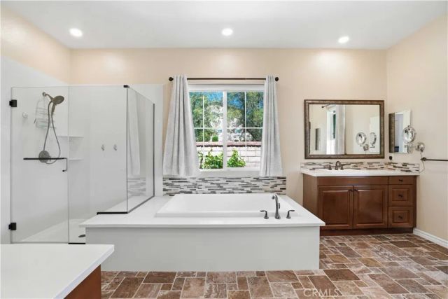 26492 Township Street, Saugus, CA 91350