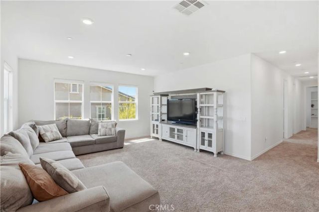 26492 Township Street, Saugus, CA 91350